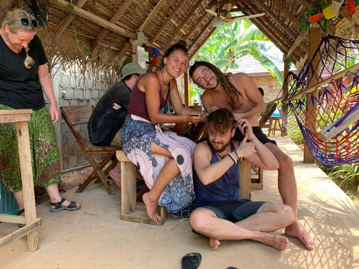 Wanderers Hostel Trincomalee Exteriör bild